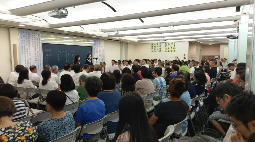 香壇禱告,全體事奉