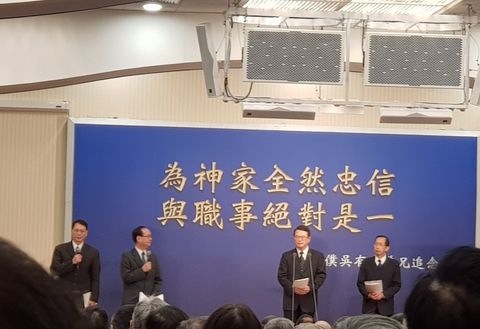 竭力奮鬥，跑完賽程