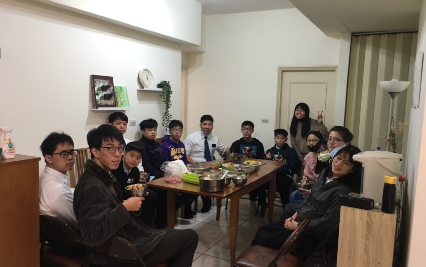 裝備真理,主話構成