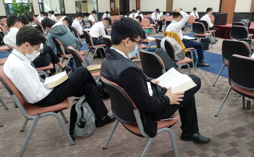新鮮說話,活的引導