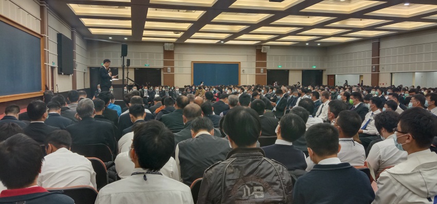 一個新人,惟有基督