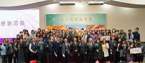 突破困境，開創新局