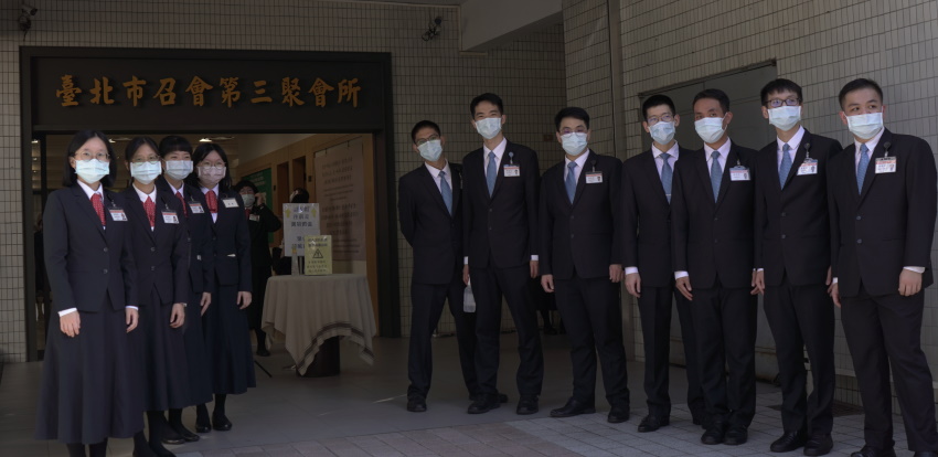 興起青年,有分榮耀建造