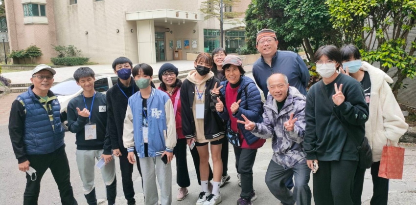 生命成長,樂於施予