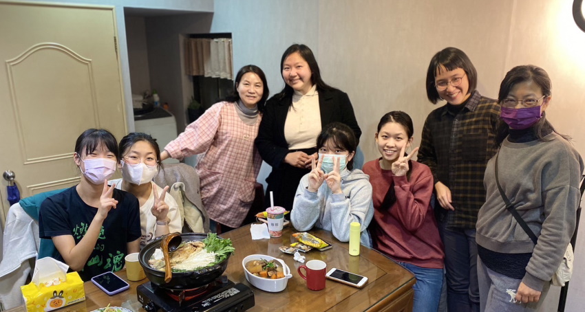 忠信服事,甜美校園排