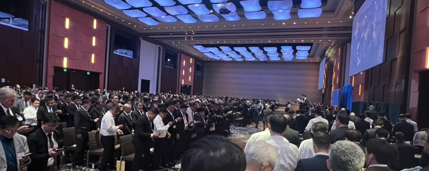 照神經綸,生活事奉