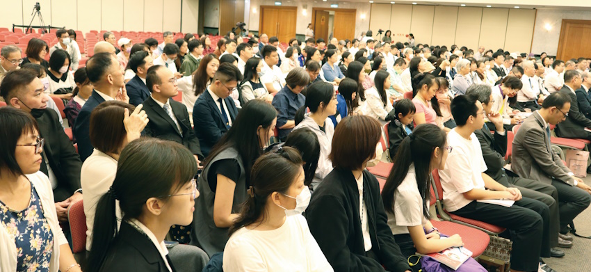 栽種澆灌，成長結果