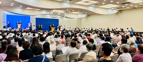 與主說話，緊聯於祂