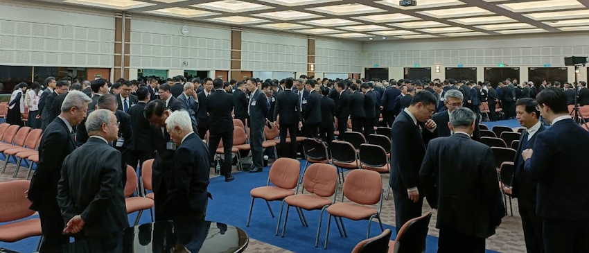 新的復興，啟示高峰