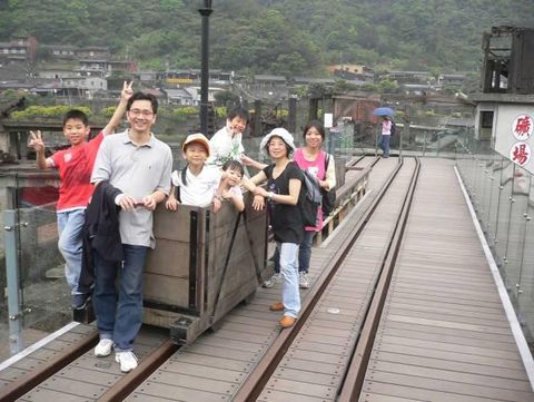 台北市召會四會所四月份兒童親子相調 瑞芳猴洞及東北角
