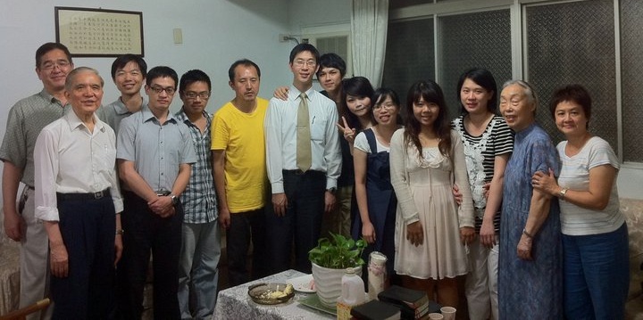 互相勉勵,同奔賽程