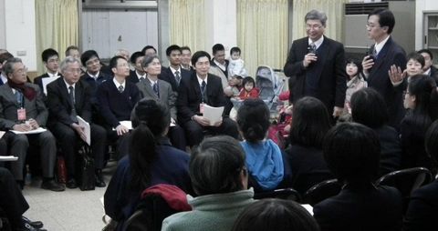 相調為一，彰顯一個新人