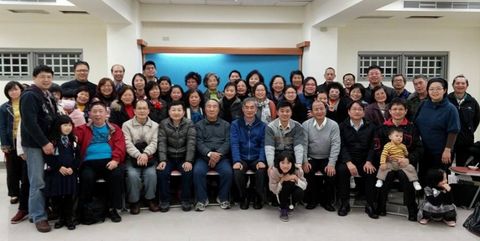 神家親人同聚，生命繁增延續