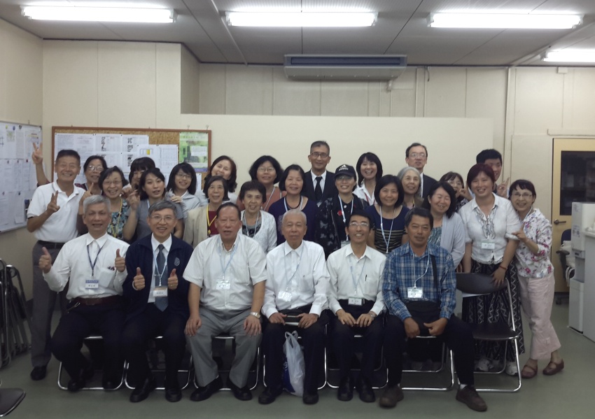 在新人裏相調,帶進新的復興