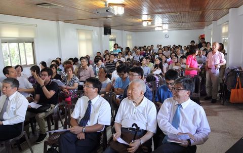 祭司體系，人人事奉