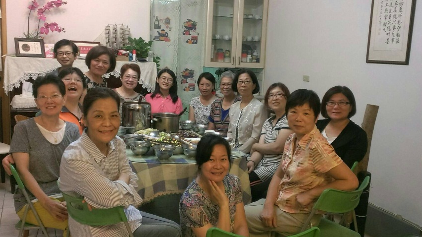 姊妹相調,活水草場